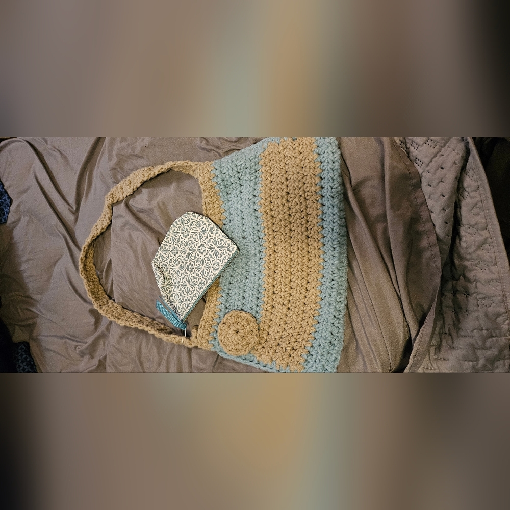 Crocheted purse